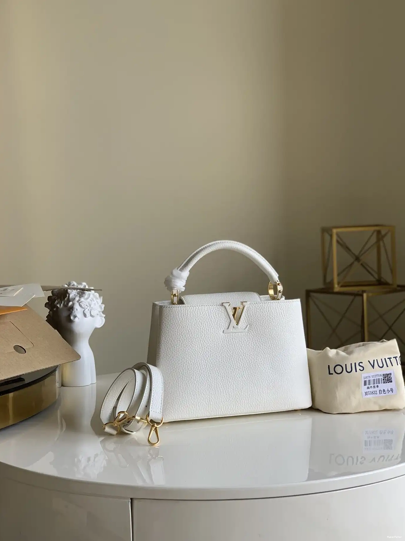 VUITTON LOUIS CAPUCINES BB 0531